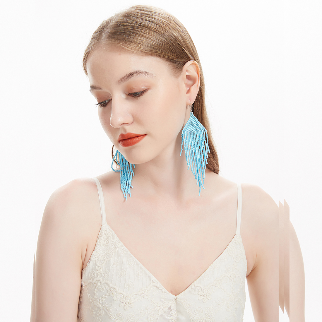 blue beaded earrings (2)
