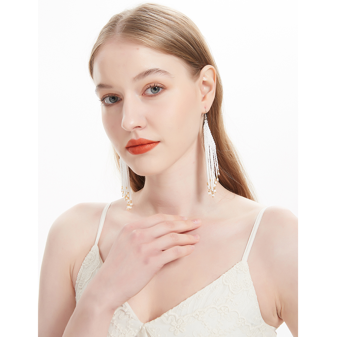 white beaded earrings (2)
