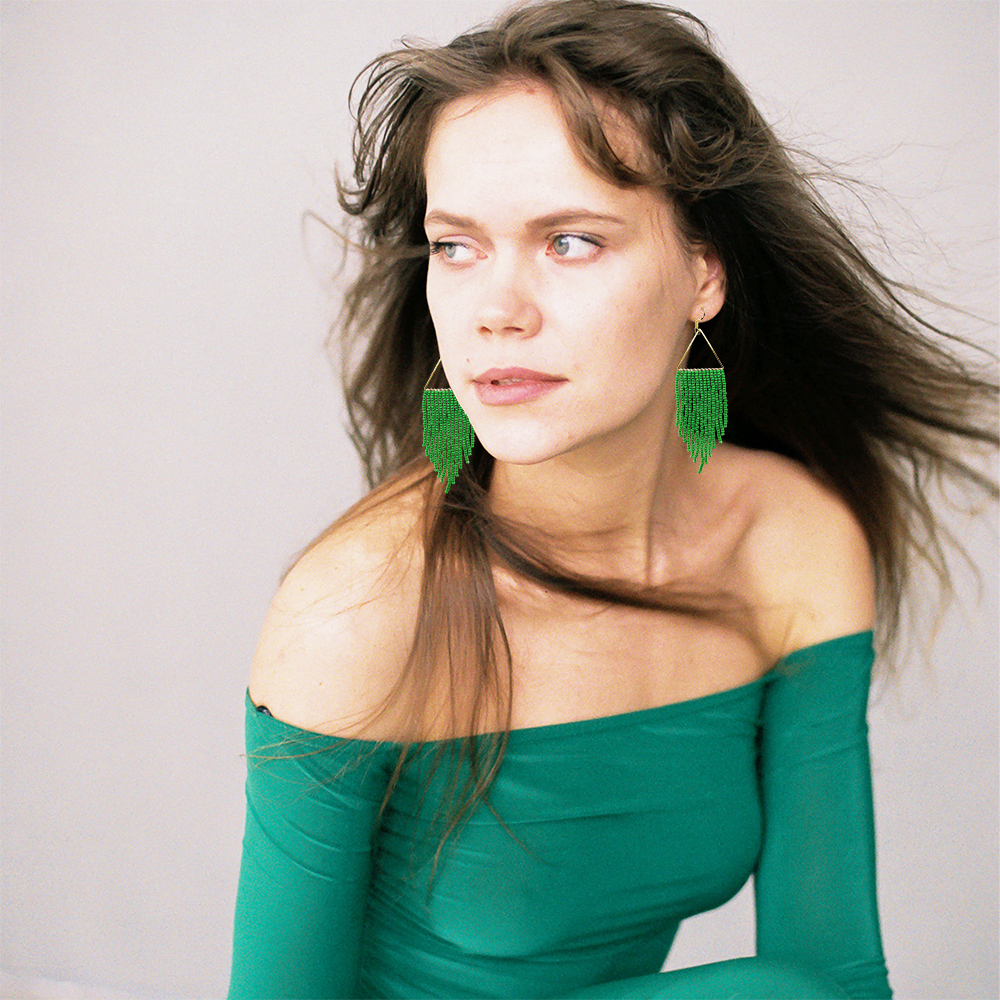 green beaded earrings (4)